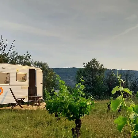 Camping La Caravane D'alon